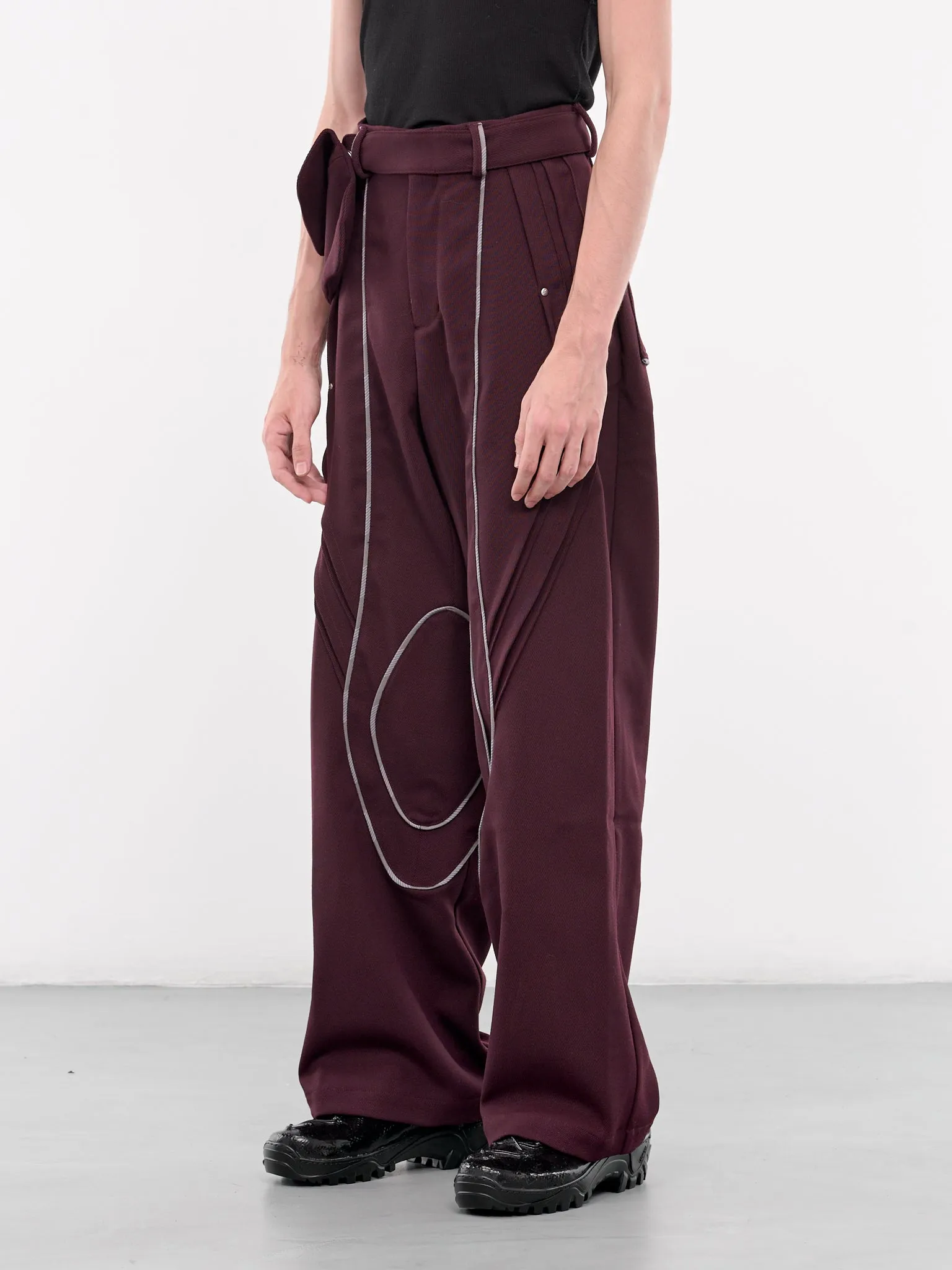 Chalice Trousers & Bag (T03-13-MAROON)