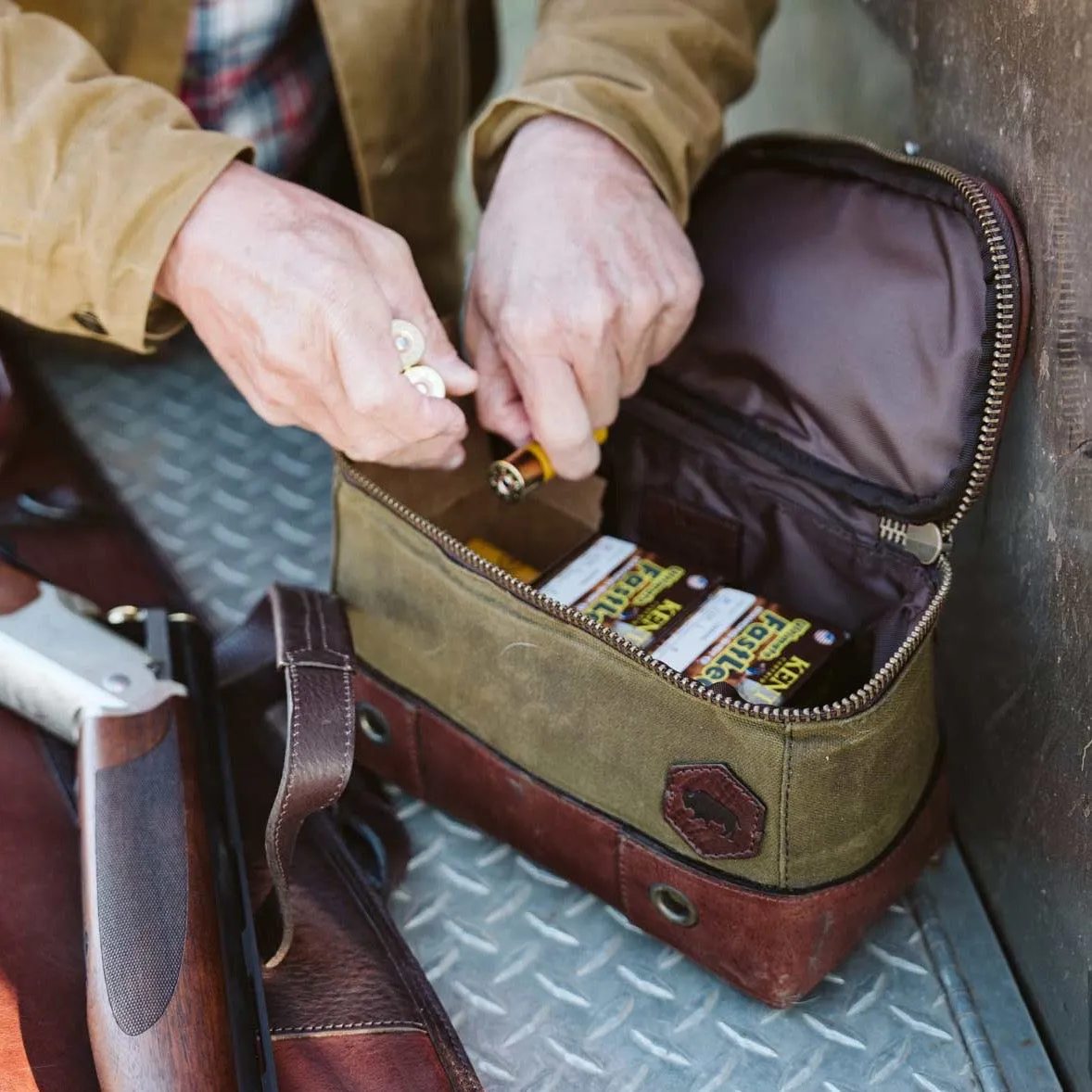 Dakota Shell Shooting Bag | Waxed Canvas and Leather