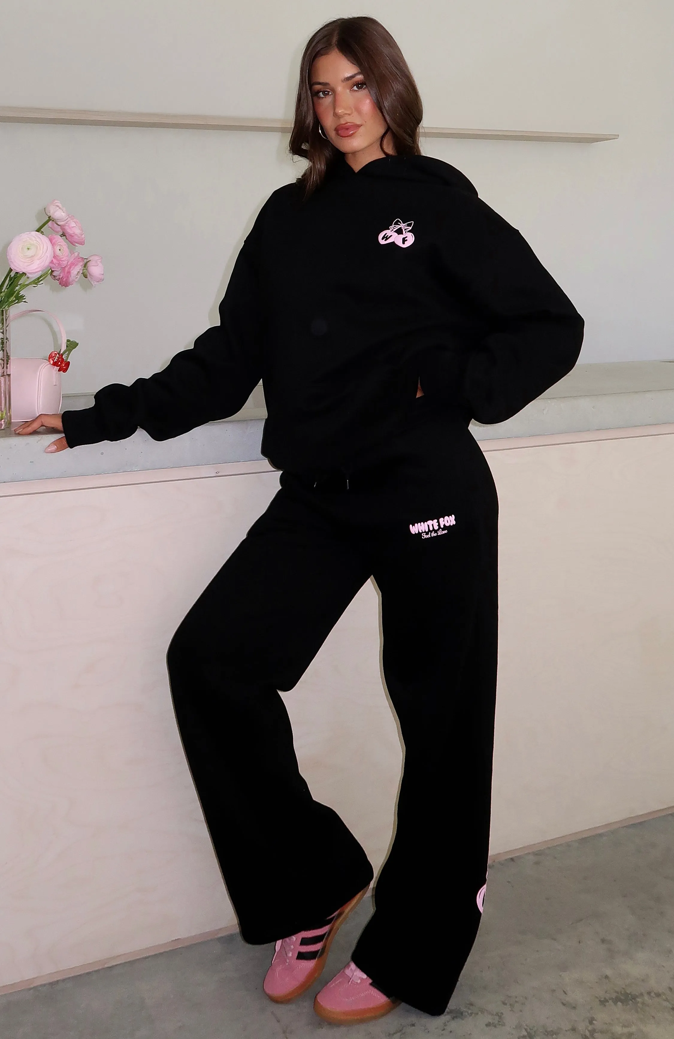 Feel The Love Wide Leg Sweatpants Black