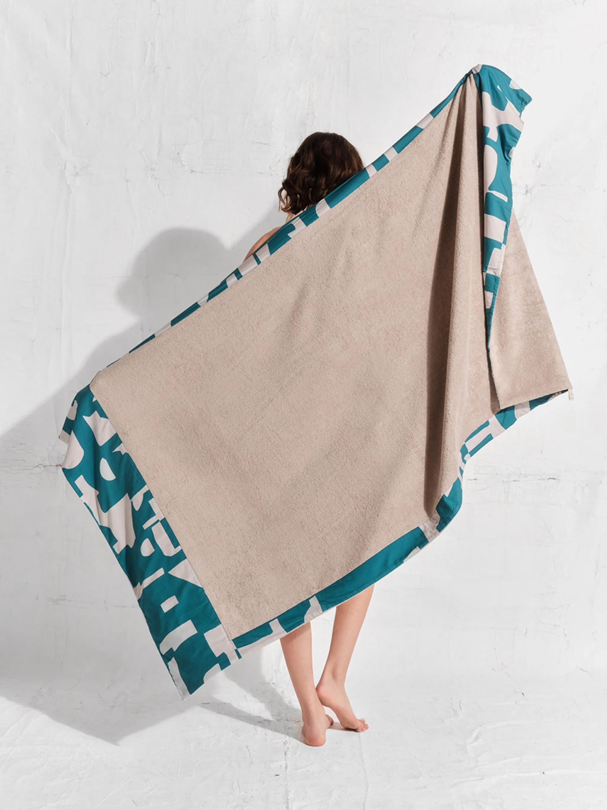 Hydra Greige | Head 2 Toe Beach Towel