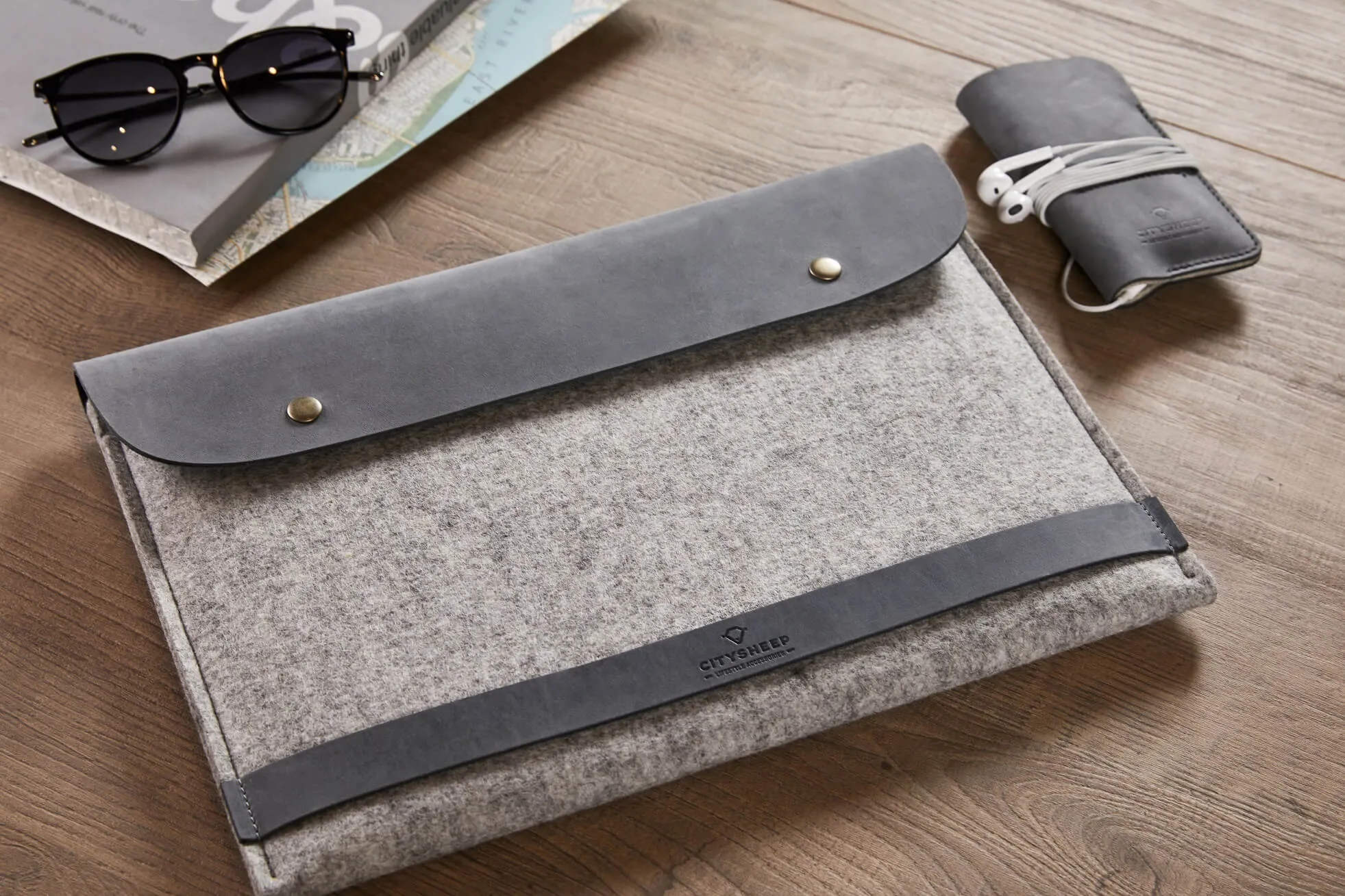 Leather MacBook case sleeve CARRY MORE/ Scandinavian Grey/