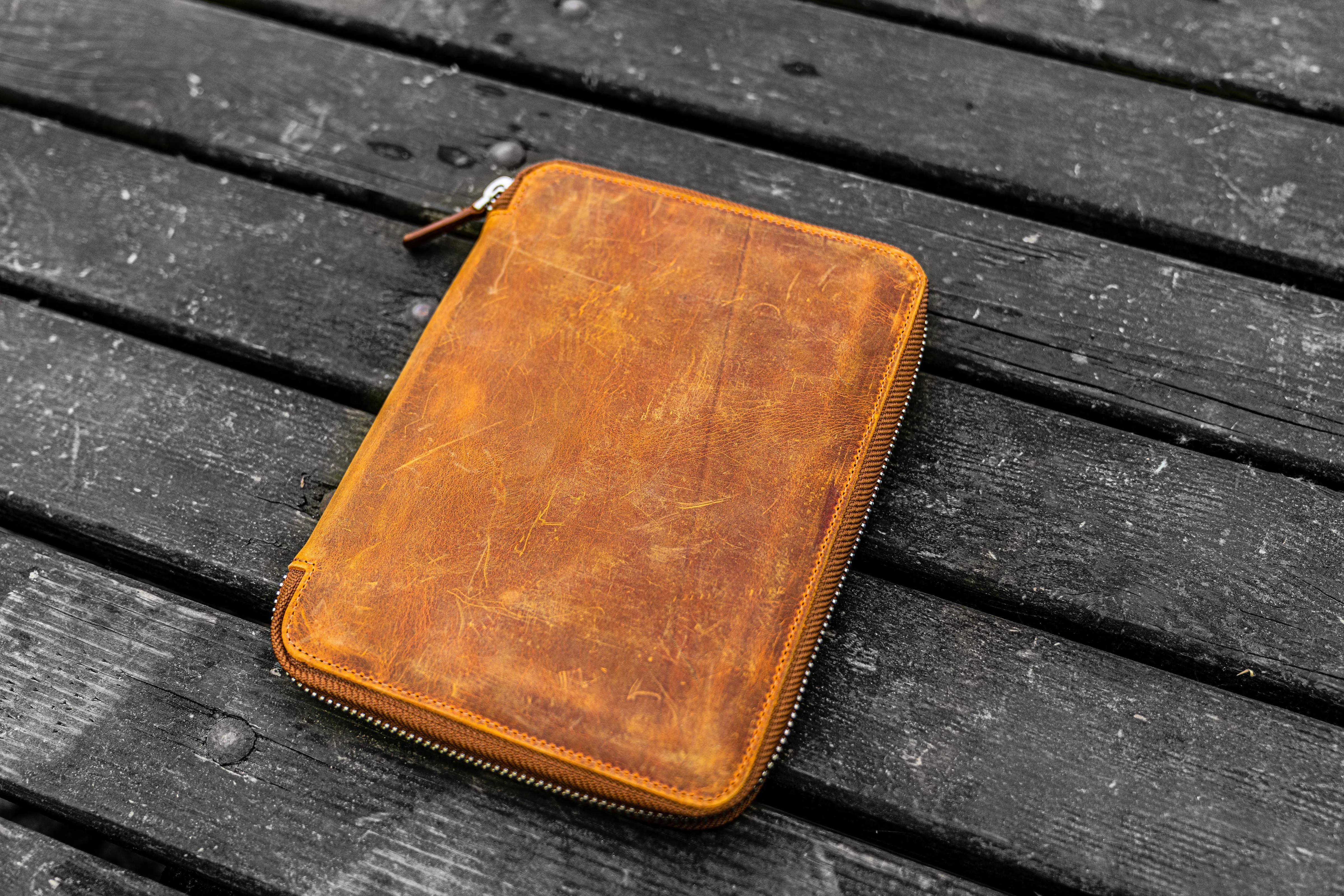 Leather Zippered iPad Mini & Large Moleskine Folio - Crazy Horse Brown