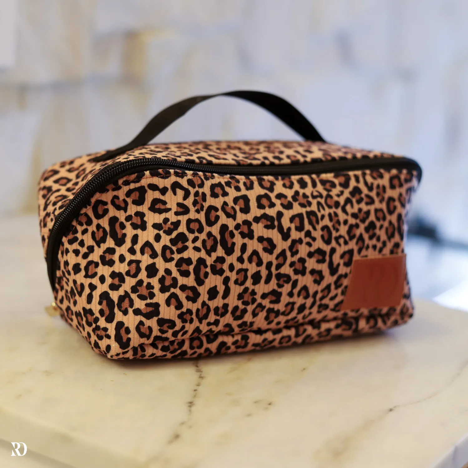 LEOPARD COSMETIC BAG