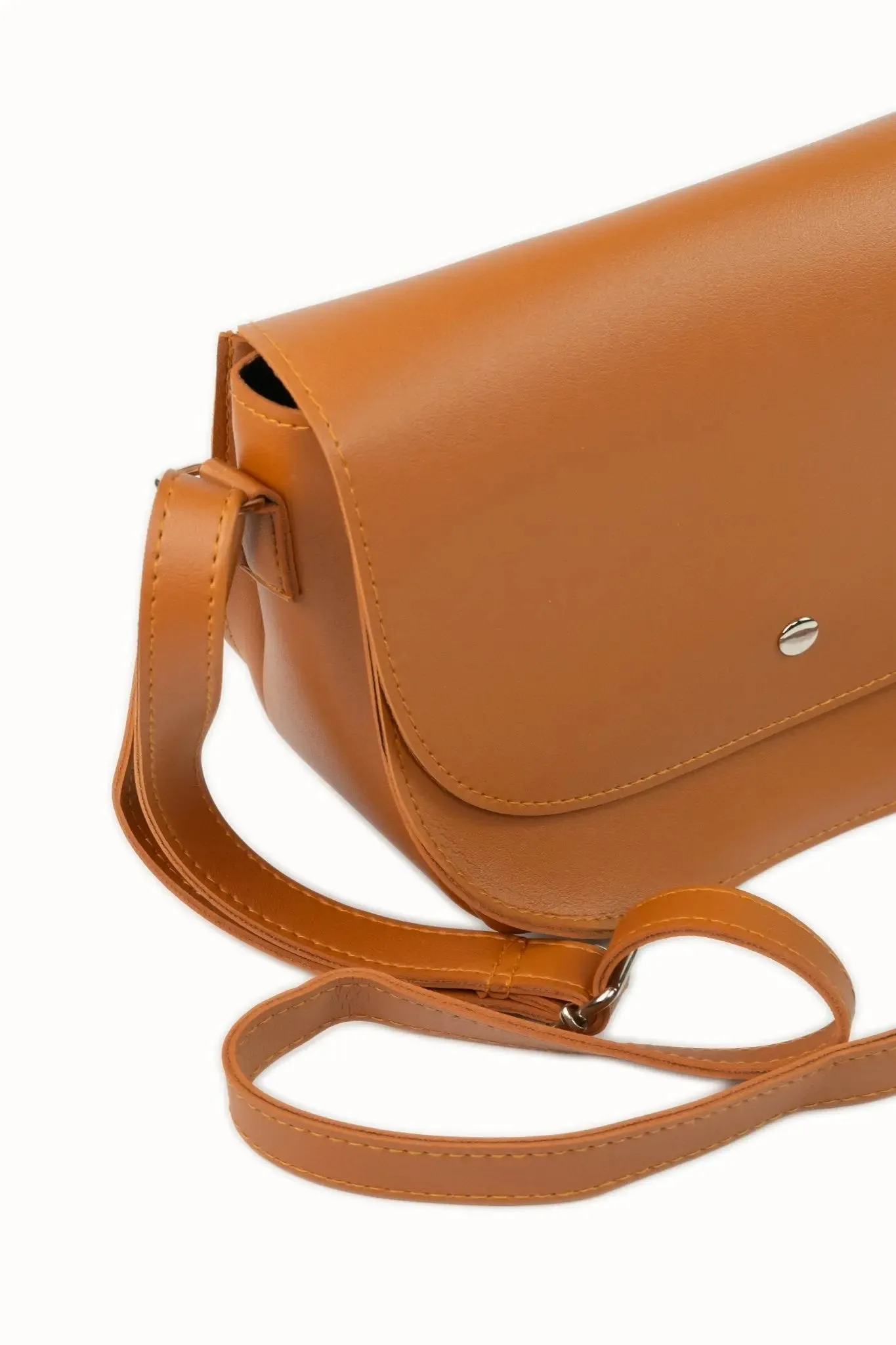 MADISON Classic Sling Bag in Tan Brown