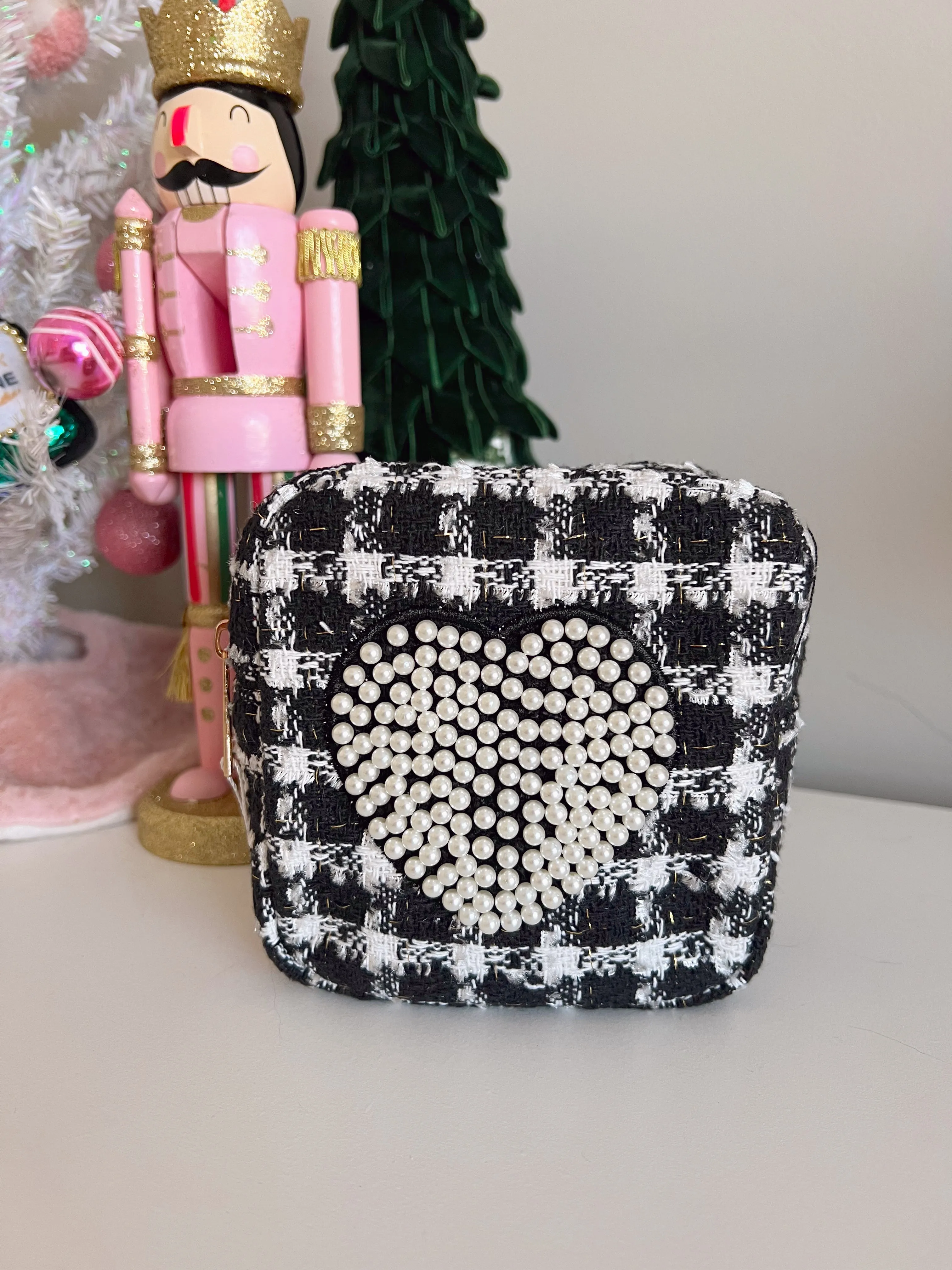 Pearl Heart Mini - Black Plaid