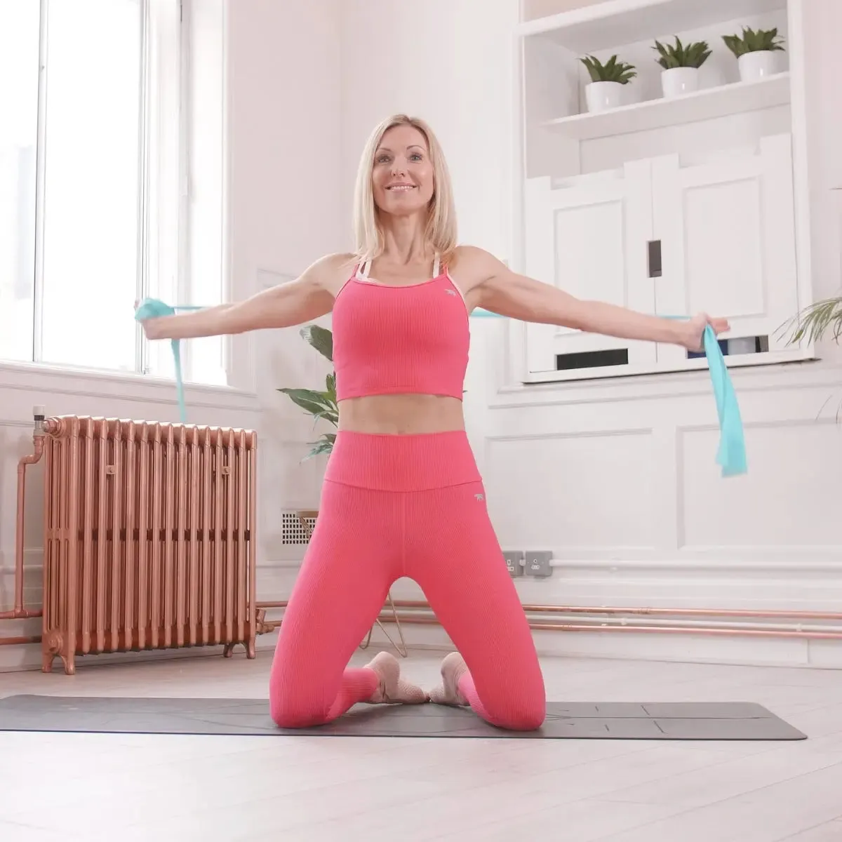 Pilates & Yoga Resistance Band & Bag Set