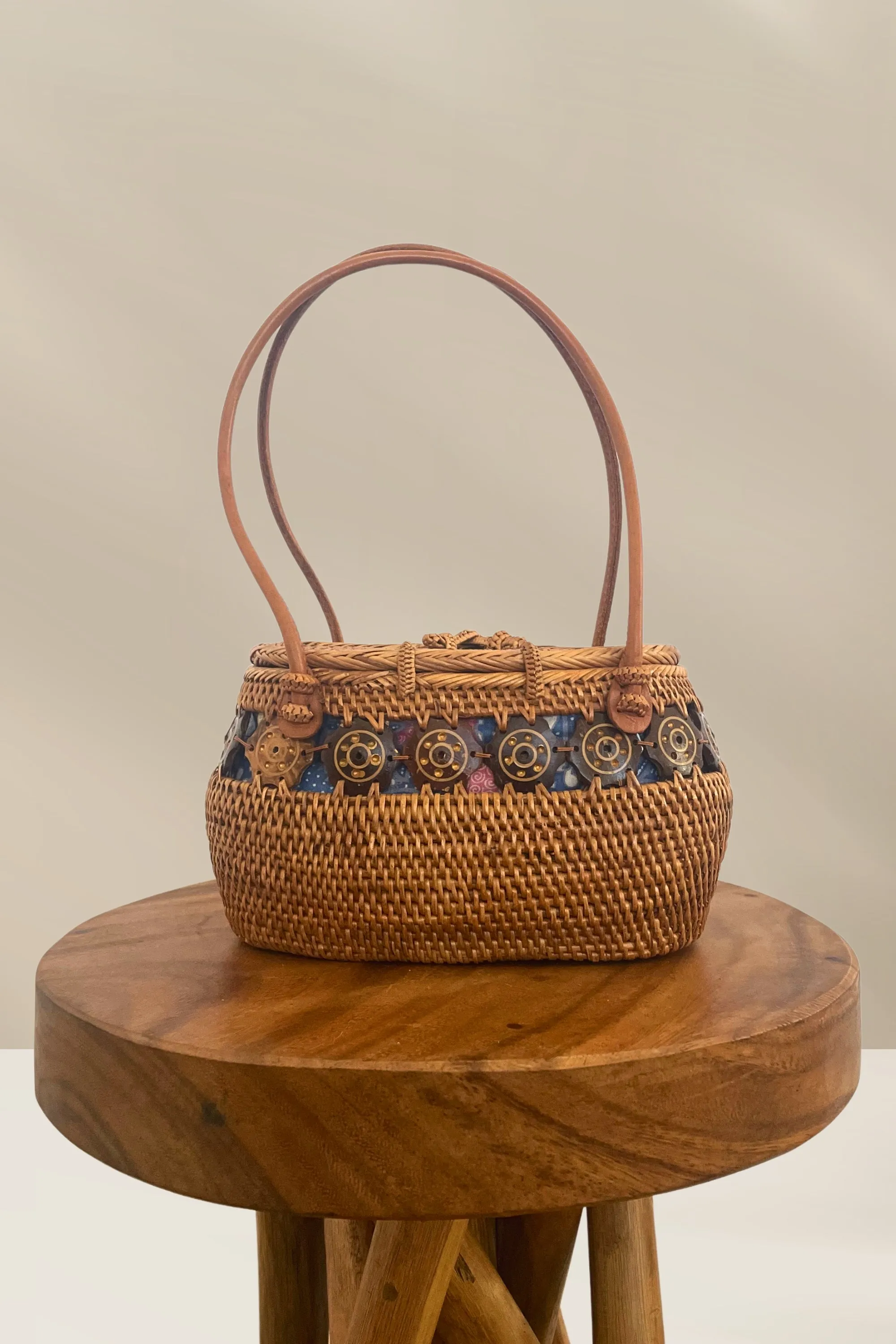 Rattan Coconut Top Handle Clutch