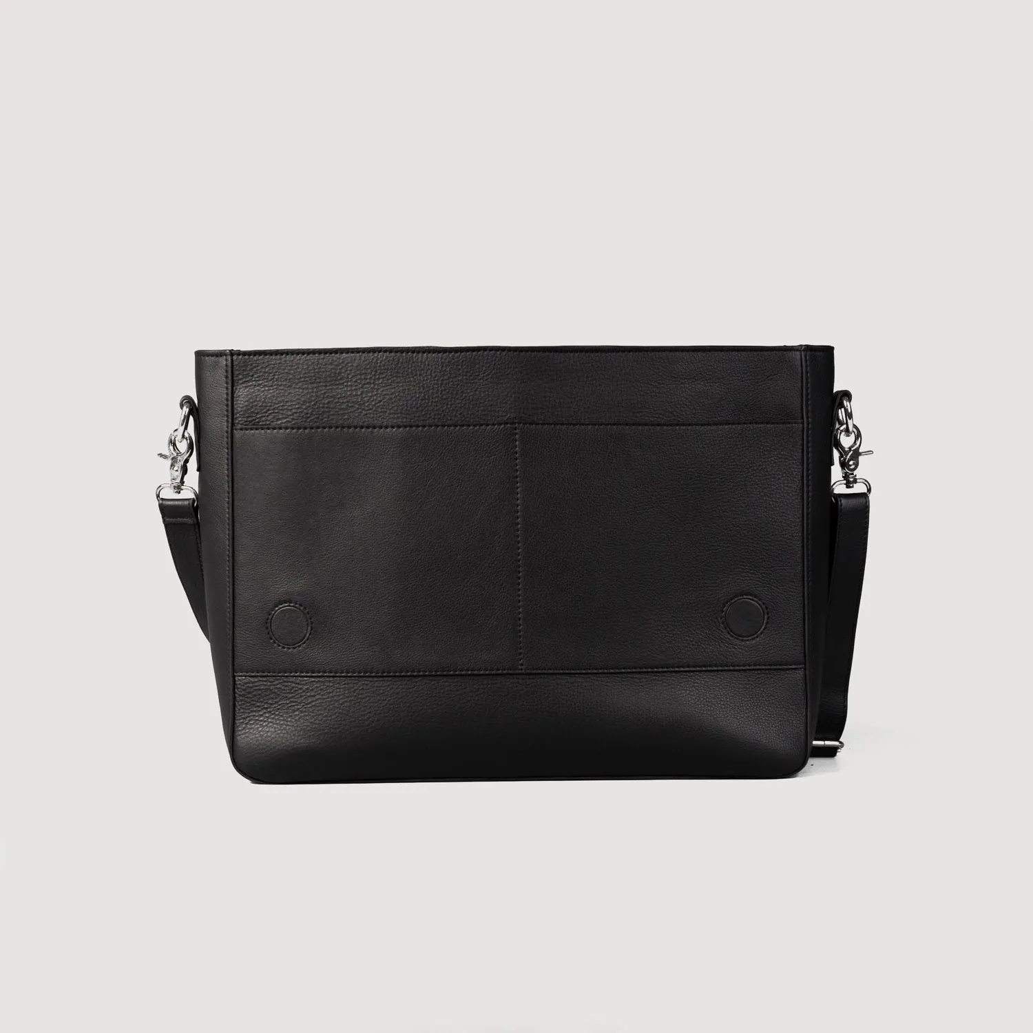 The Carismatico Black Leather Messenger Bag